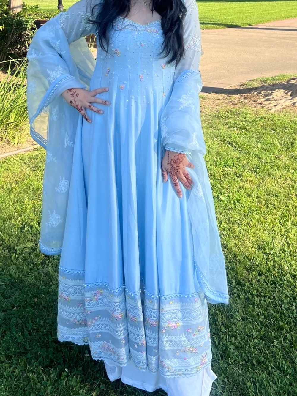 FARAH TALIB AZIZ dress - Picture 3 of 5